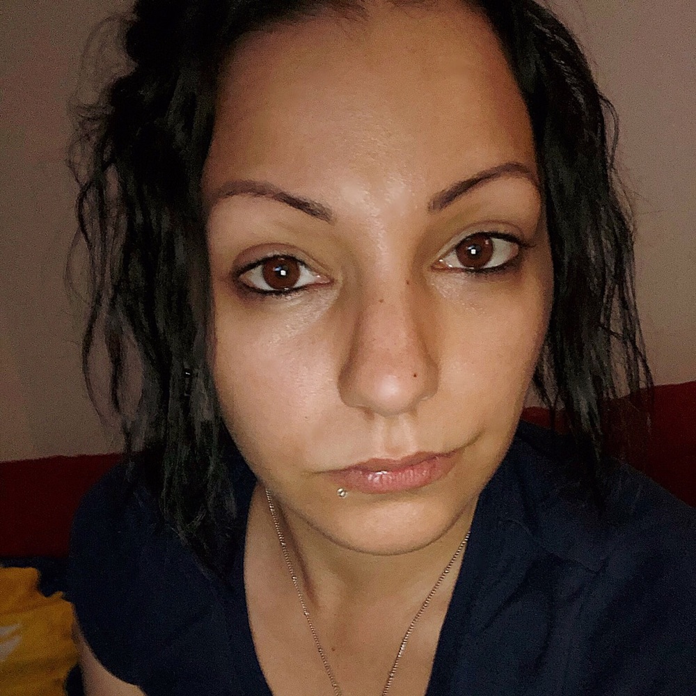 Meet your Posher, Anissa